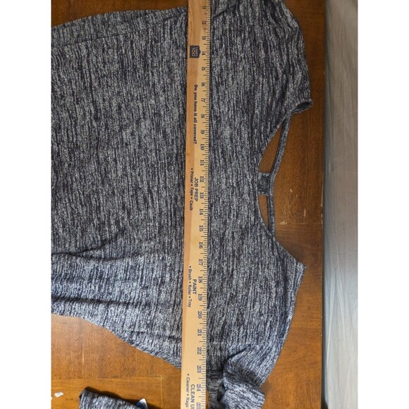 Athleta Pose Layered Top Womens XL Gray Open Back Long Sleeve‎ Shirt Workout - Picture 5 of 6